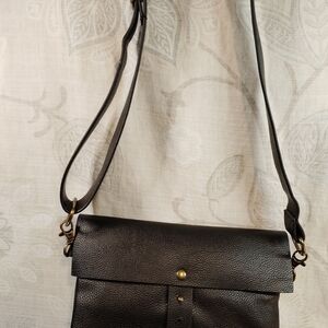 Elegant DSW Black Leather Crossbody /Bumbag Bag